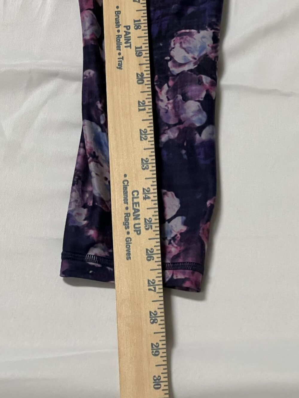 Athleta Salutation Stash Pocket II Printed 7/8 Tight Size L Purple Floral EUC - Picture 8 of 10